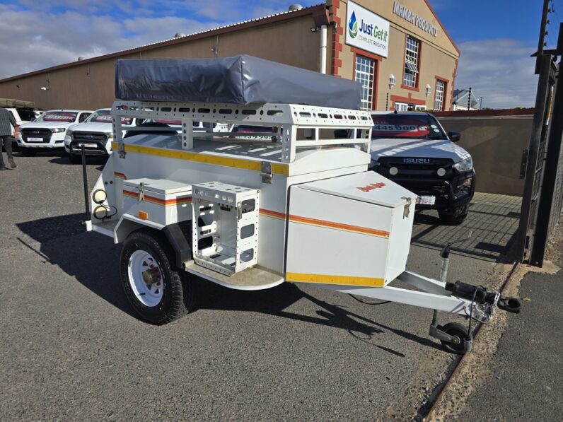 2005 Venter Bush Baby + Rooftop Tent