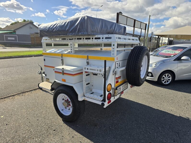 2005 Venter Bush Baby + Rooftop Tent