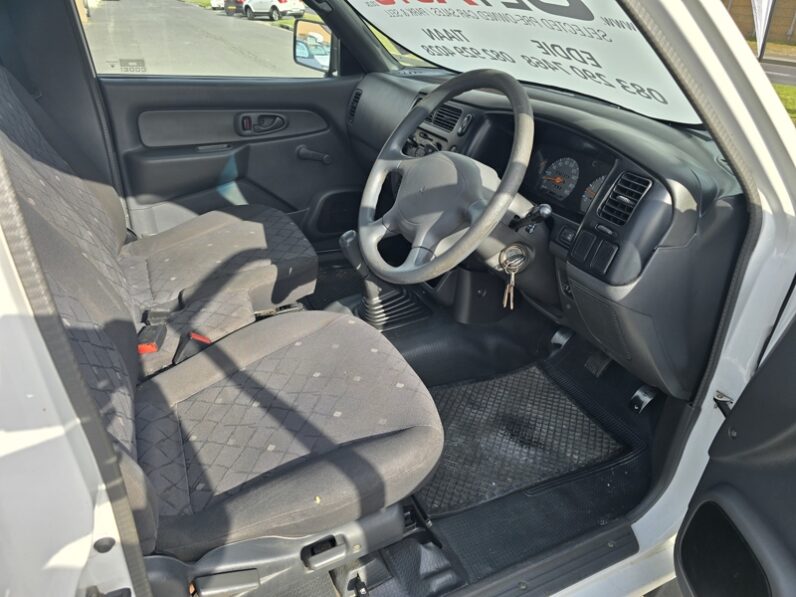 2004 Mitsubishi Colt 2800D LWB