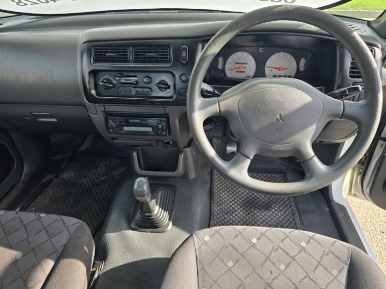 2004 Mitsubishi Colt 2800D LWB